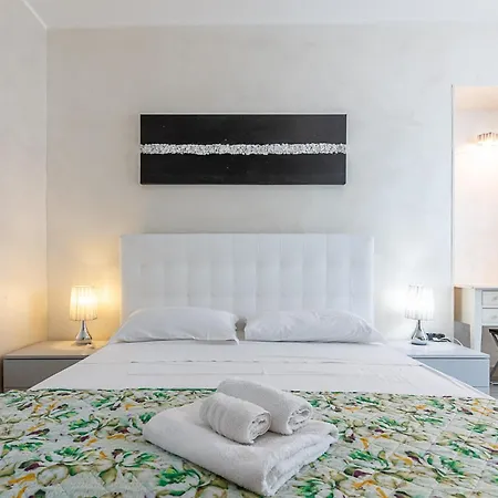 Lägenhet Camerana Prestige Porta Nuova Turin